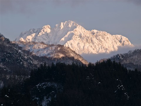 剱岳 山加積公民館から